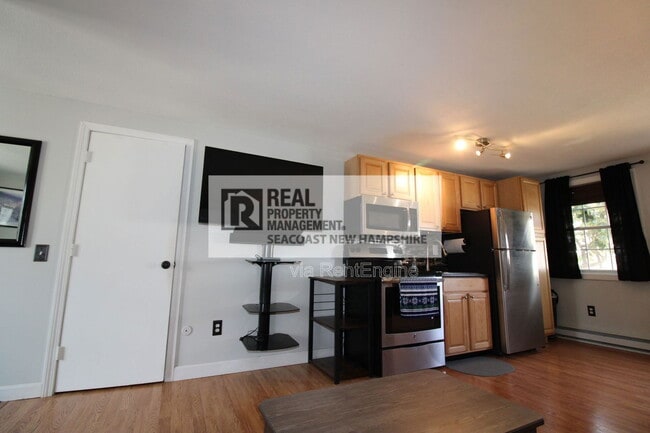 Building Photo - 93 Henry Law Ave