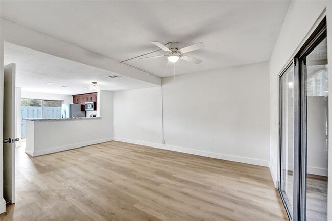 Building Photo - 35 SW 3rd St