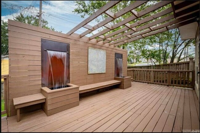 Building Photo - 32 Lenon Dr