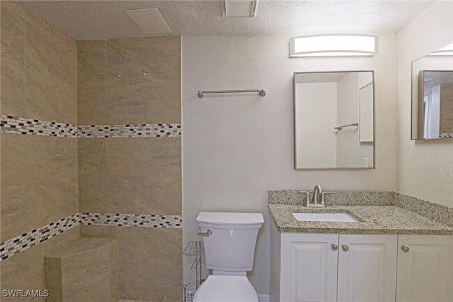 Building Photo - 5327 Summerlin Rd