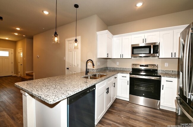 Building Photo - 11327 Clearmine St