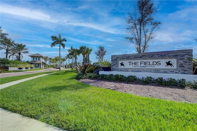 Building Photo - 8197 Hanoverian Dr