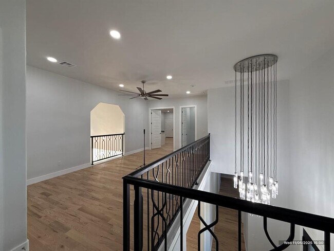 Building Photo - 8340 NW 130th Cir