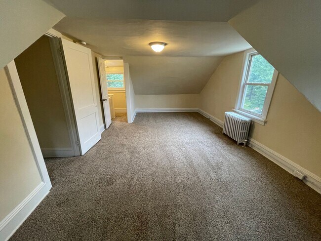 Building Photo - 143 N Highland Ave