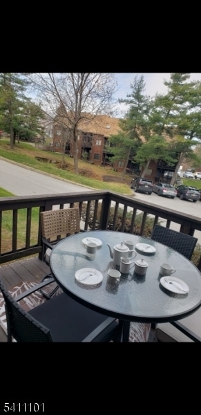 Building Photo - 12 Stonehill Dr