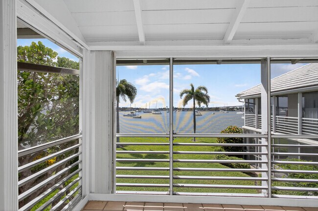 Building Photo - 1071 Sugar Sands Blvd