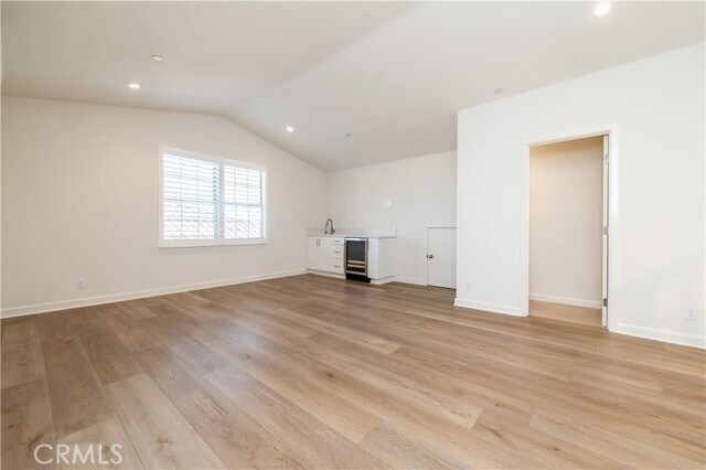Building Photo - 112 Anthem