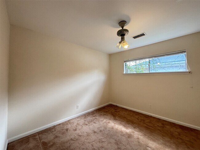 Building Photo - 12342 Barryknoll Ln