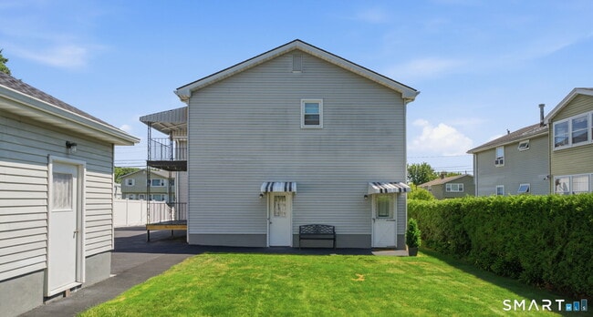 Building Photo - 112 Joy Ln