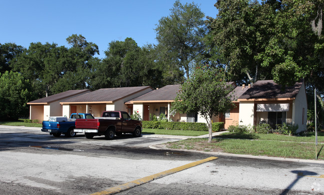 Building Photo - St Johns River Apartments