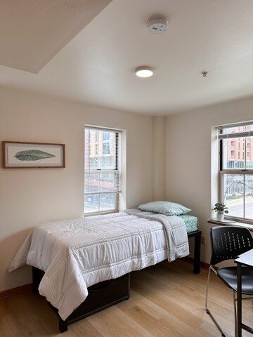 Bedroom-Model Unit - Varsity Campus Apartments