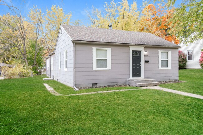 Building Photo - 1608 W Sheley Rd