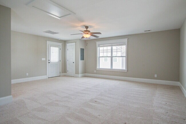 Building Photo - 1636 Juliana St