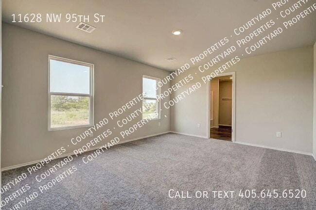 Building Photo - 11628 NW 95th St