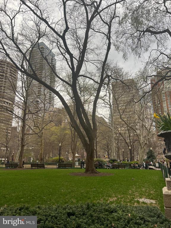 Building Photo - 1806-18 Rittenhouse Square