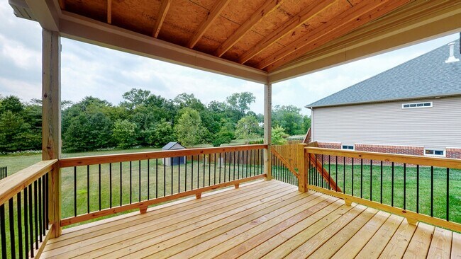 Building Photo - 802 Urton Woods Way