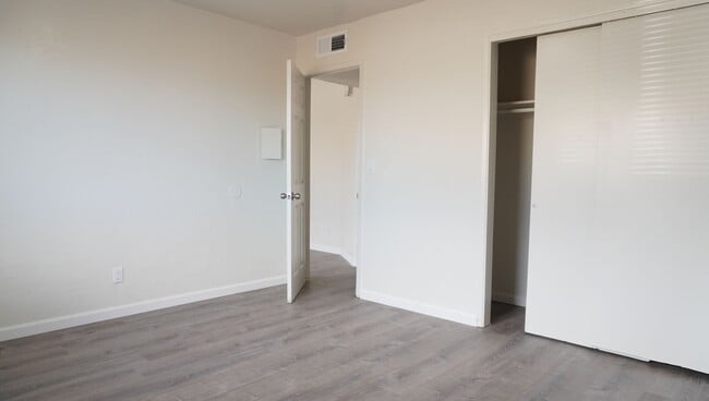 Building Photo - 139 S Norma St