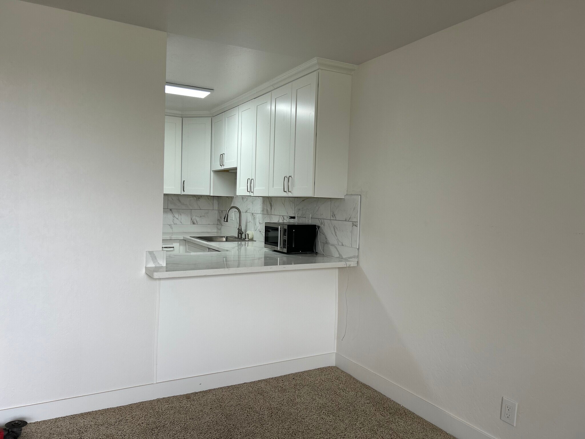 Building Photo - 2655 Edison St