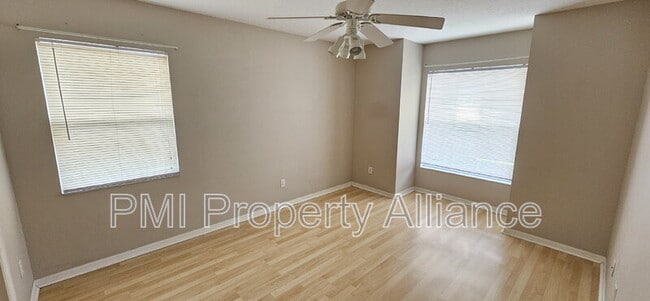 Building Photo - 10600 Cedar Forest Cir