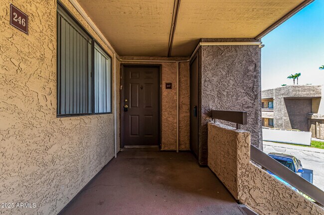 Building Photo - 3601 W Tierra Buena Ln