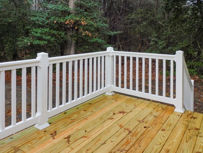 Building Photo - 11415 H G Trueman Rd