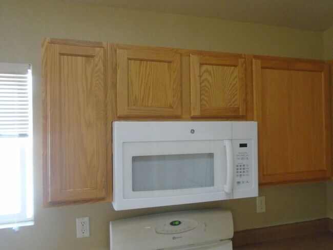 Building Photo - 3444 Stony Meadows Cir