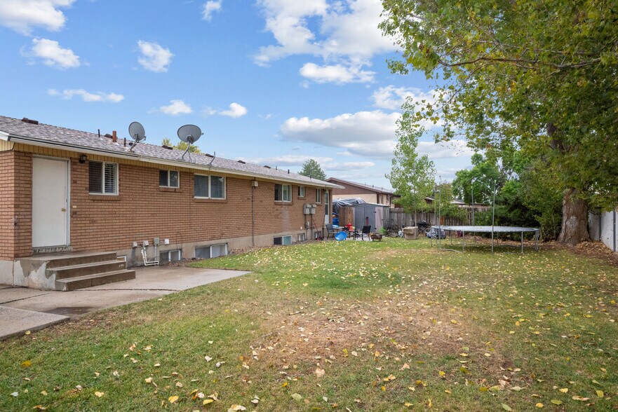Building Photo - 287 N 300 W