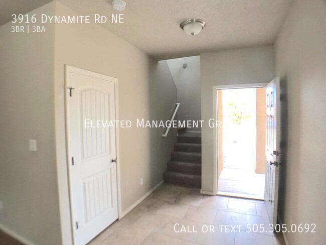 Building Photo - 3916 Dynamite Rd NE