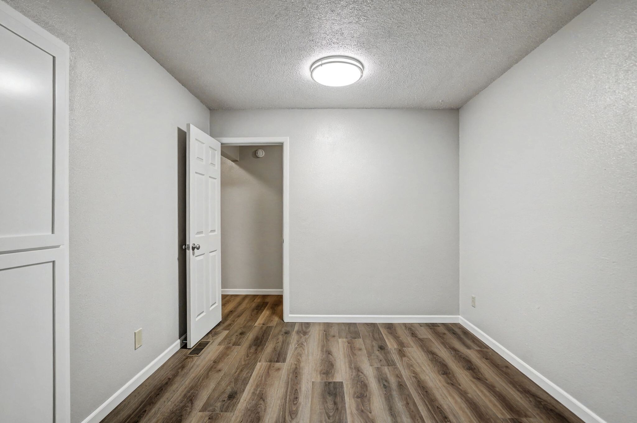 Building Photo - 4110 Coolidge Dr SE