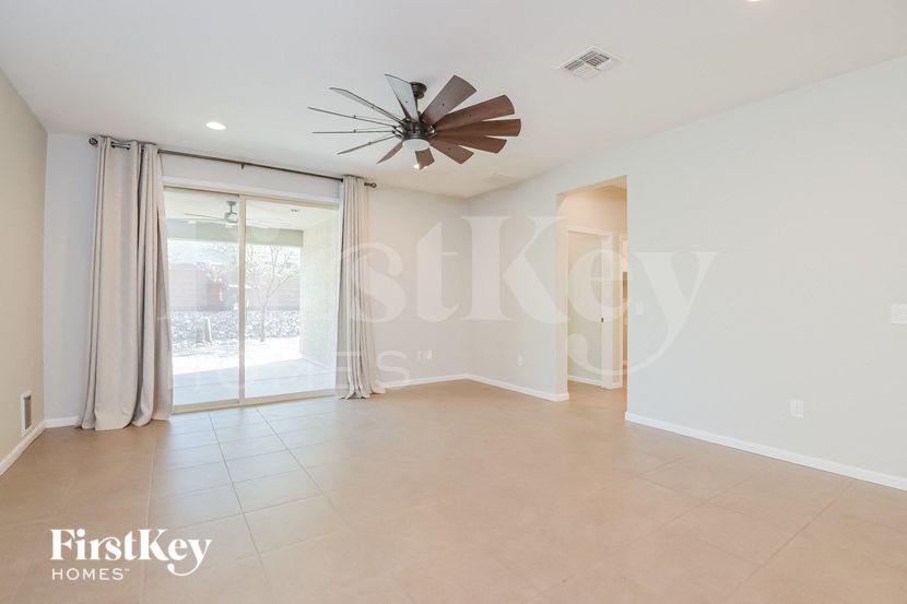 Building Photo - 10222 E Boulder Hop Trl