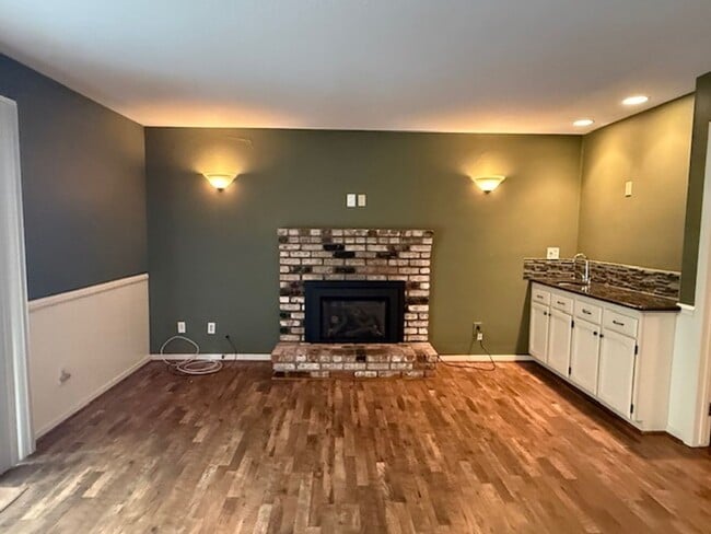 Building Photo - OPEN HOUSE this Wednesday 5pm-6:30pm - Private Redwood Setting | 4BR Home with Family Room, Bar &...