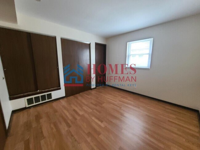 Building Photo - Westside - One Bedroom Apartment