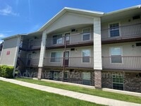 Building Photo - 1519 S 125 E St