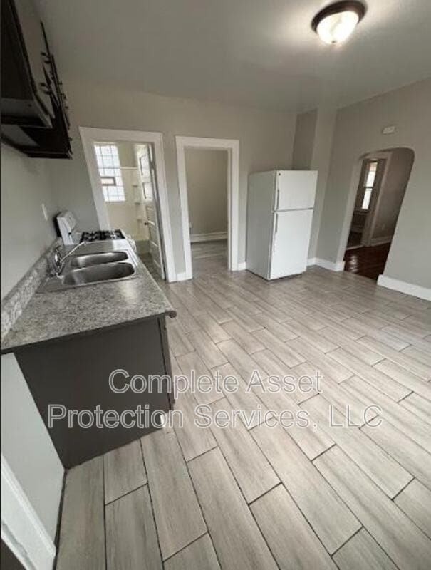 Building Photo - 3732 Deodar St