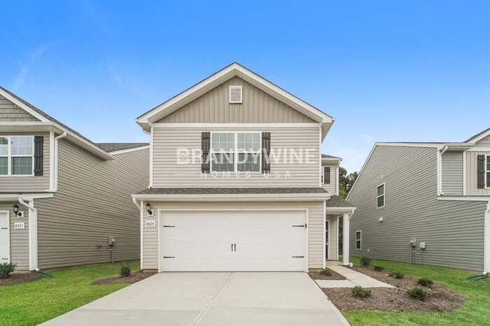 Building Photo - 8425 Deerwood Rd