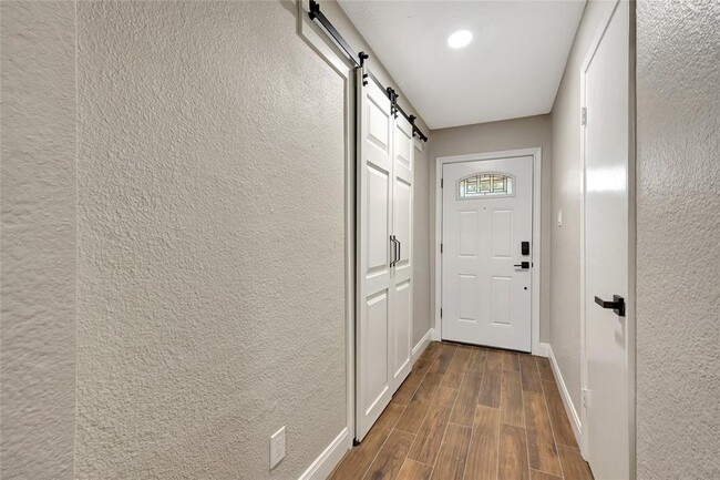 Building Photo - 16634 Bougainvilla Ln