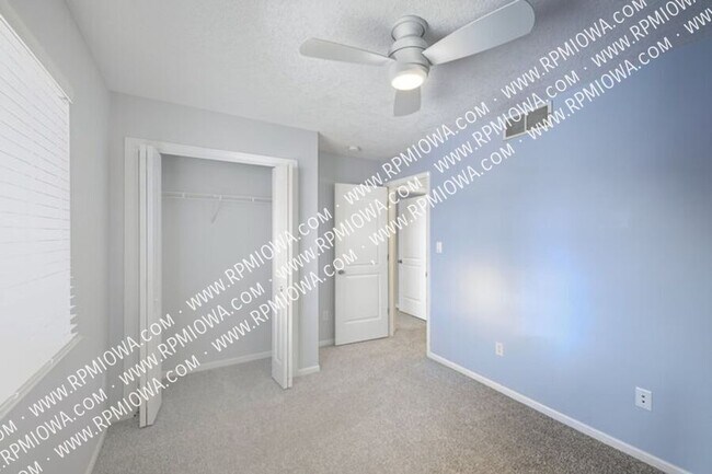 Building Photo - 4025 SE 25th St