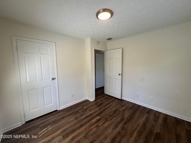 Building Photo - 5292 Julington Creek Rd