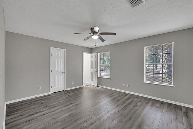 Building Photo - 29806 Lazy Ln