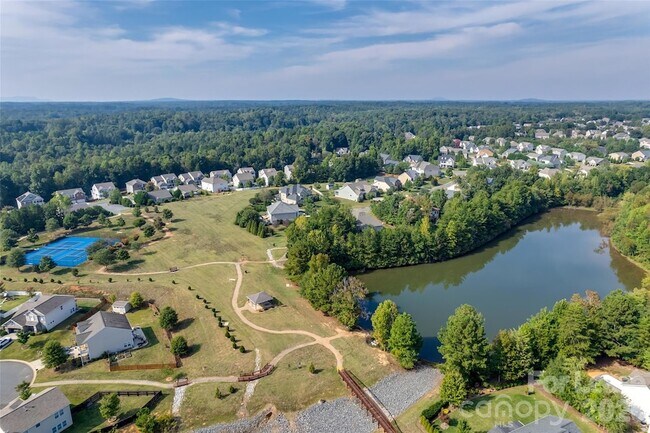 Building Photo - 409 Elizabeth Valley Ln