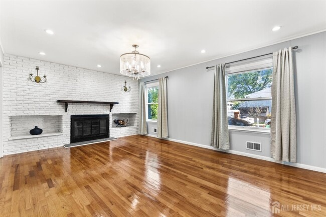 Building Photo - 14 Mayling Ct