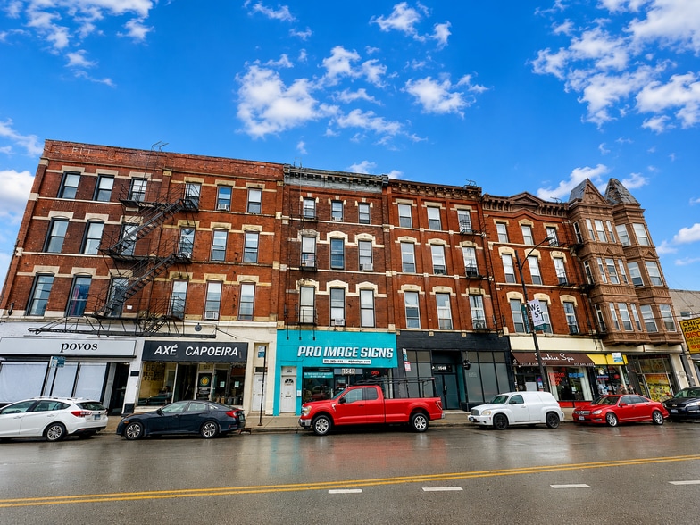 Building Photo - 1549 W Chicago Ave