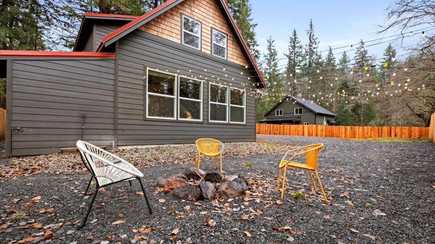 Building Photo - 313 Skate Creek Rd N