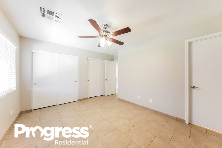 Building Photo - 11205 W Turney Ave