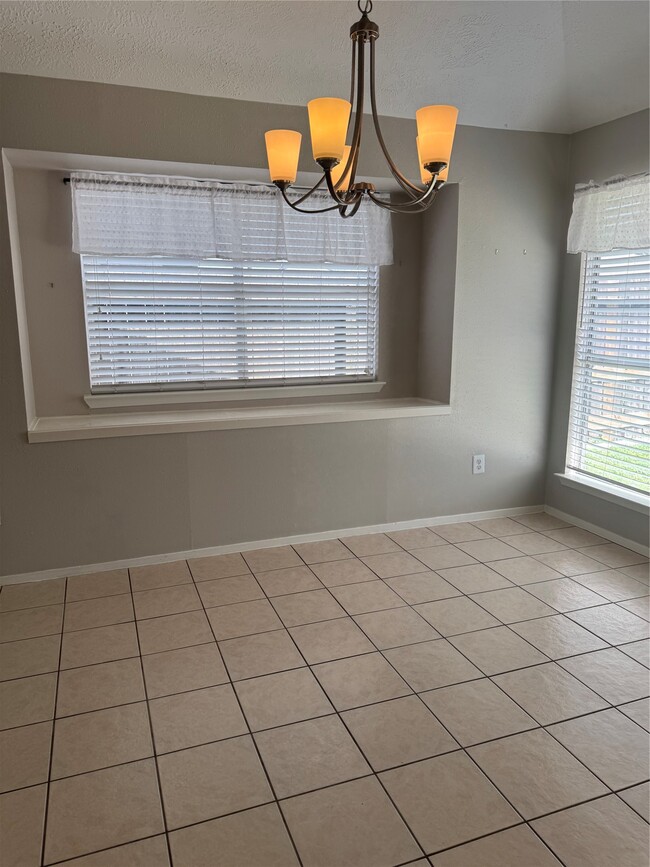 Building Photo - 2602 Grand Teton Dr