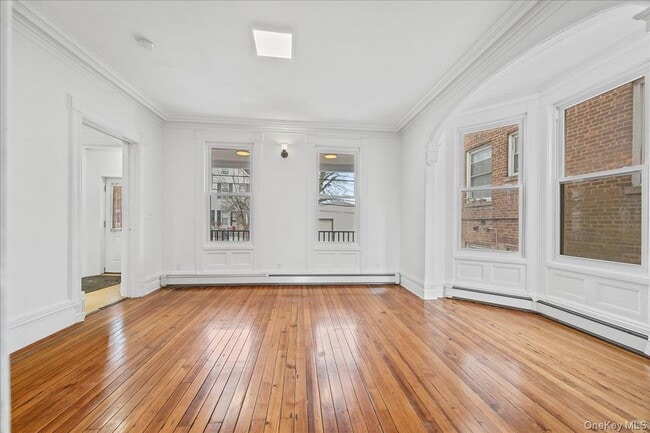 Building Photo - 38 Fairview Ave