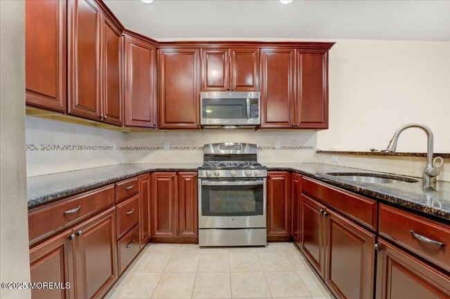 Building Photo - 28 Santa Rosa Ln