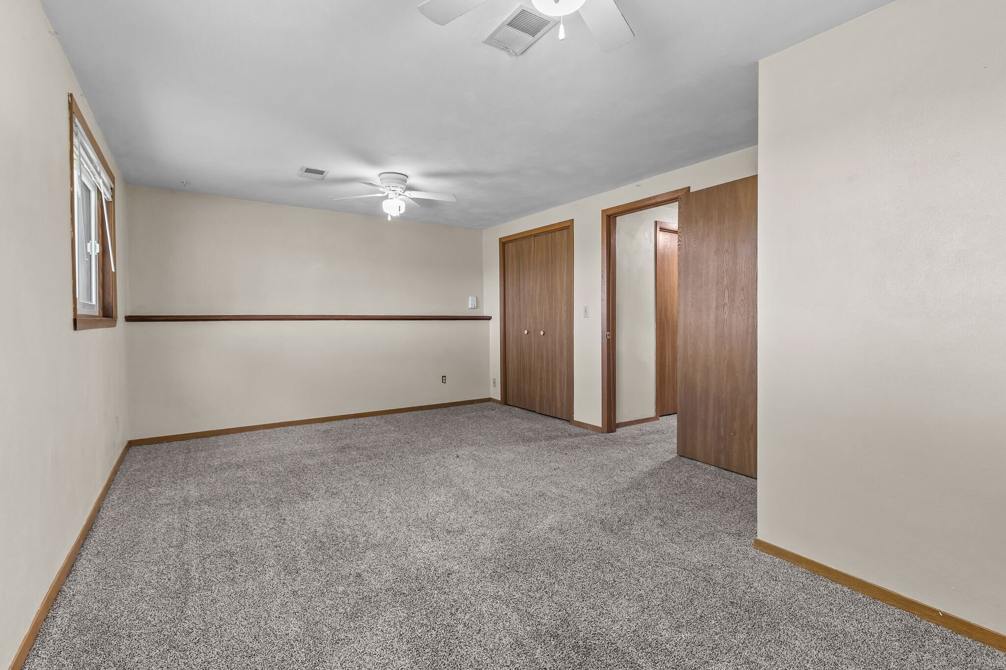 Building Photo - 1626 E Capitol Dr