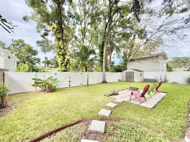 Building Photo - 909 W Fribley St