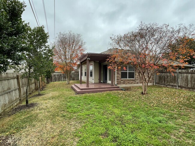 Building Photo - 1371 Stone Rim Loop